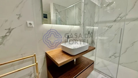 Apartamento T4 para Venda em Olhão
