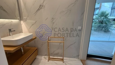 Apartamento T4 para Venda em Olhão