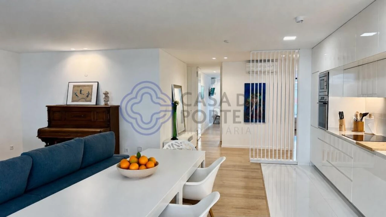 Apartamento T4 para Venda em Olhão Foto 3