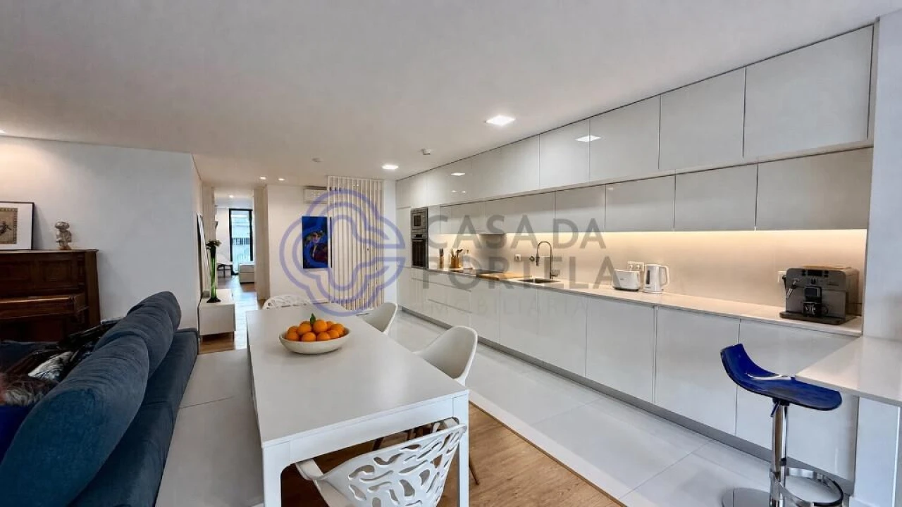 Apartamento T4 para Venda em Olhão Foto 4