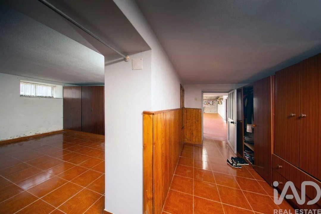 Garagem para Venda em Lousã e Vilarinho Foto 16