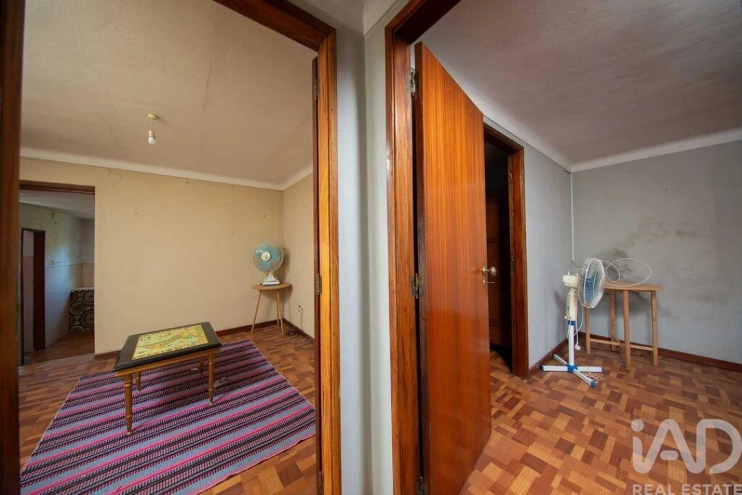 Garagem para Venda em Lousã e Vilarinho Foto 8