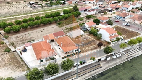 Moradia T3 para Venda em Fazendas de Almeirim