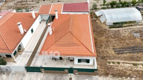 Moradia T3 para Venda em Fazendas de Almeirim