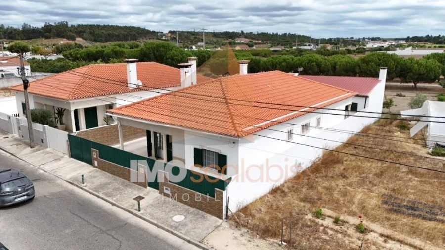 Moradia T3 para Venda em Fazendas de Almeirim Foto 28