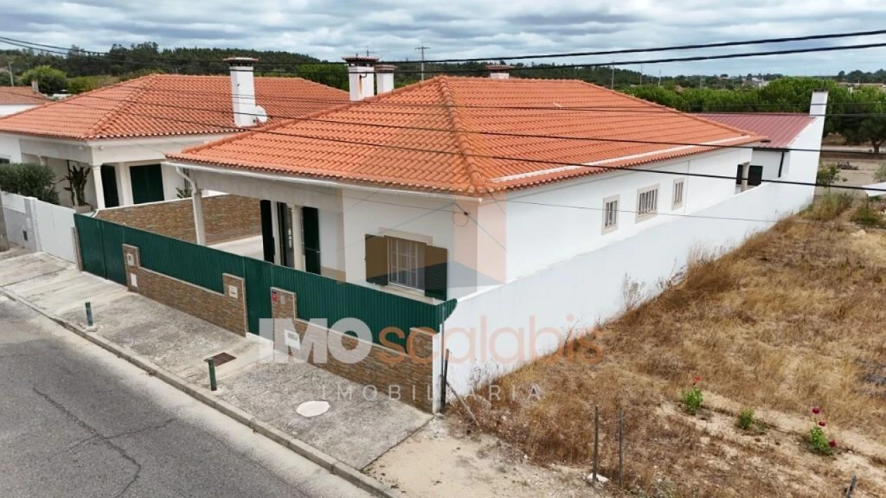 Moradia T3 para Venda em Fazendas de Almeirim Foto 27