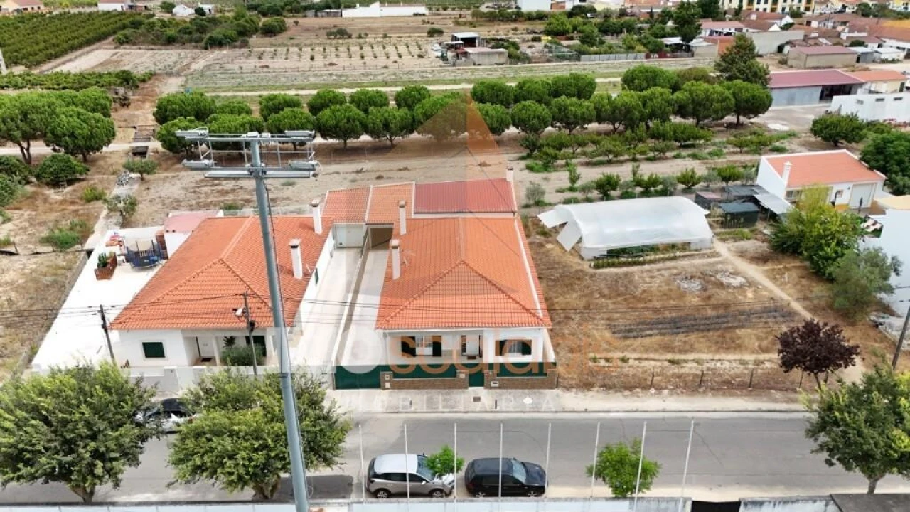 Moradia T3 para Venda em Fazendas de Almeirim Foto 30