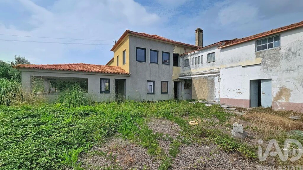 Moradia T5 para Venda em Avanca Foto 6