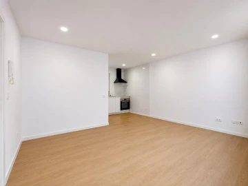 Apartamento T2 para Venda em Trouxemil e Torre de Vilela