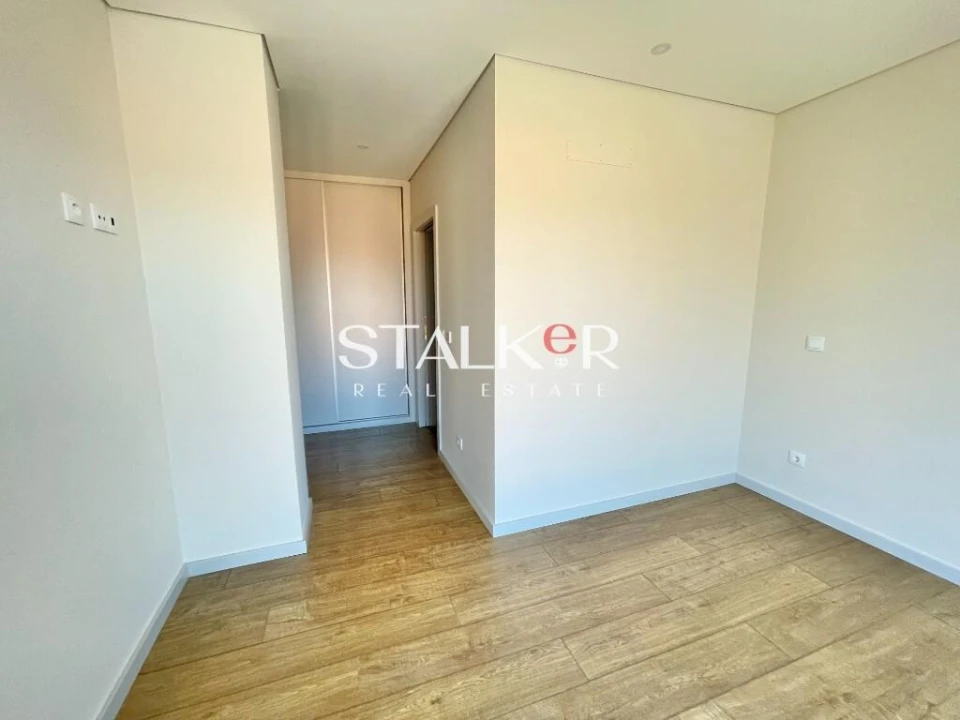Apartamento T4 para Venda em Cedofeita, Santo Ildefonso, Sé, Miragaia, São Nicolau e Vitória Foto 11