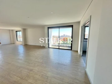 Apartamento T4 para Venda em Cedofeita, Santo Ildefonso, Sé, Miragaia, São Nicolau e Vitória