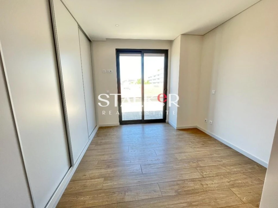 Apartamento T4 para Venda em Cedofeita, Santo Ildefonso, Sé, Miragaia, São Nicolau e Vitória Foto 10