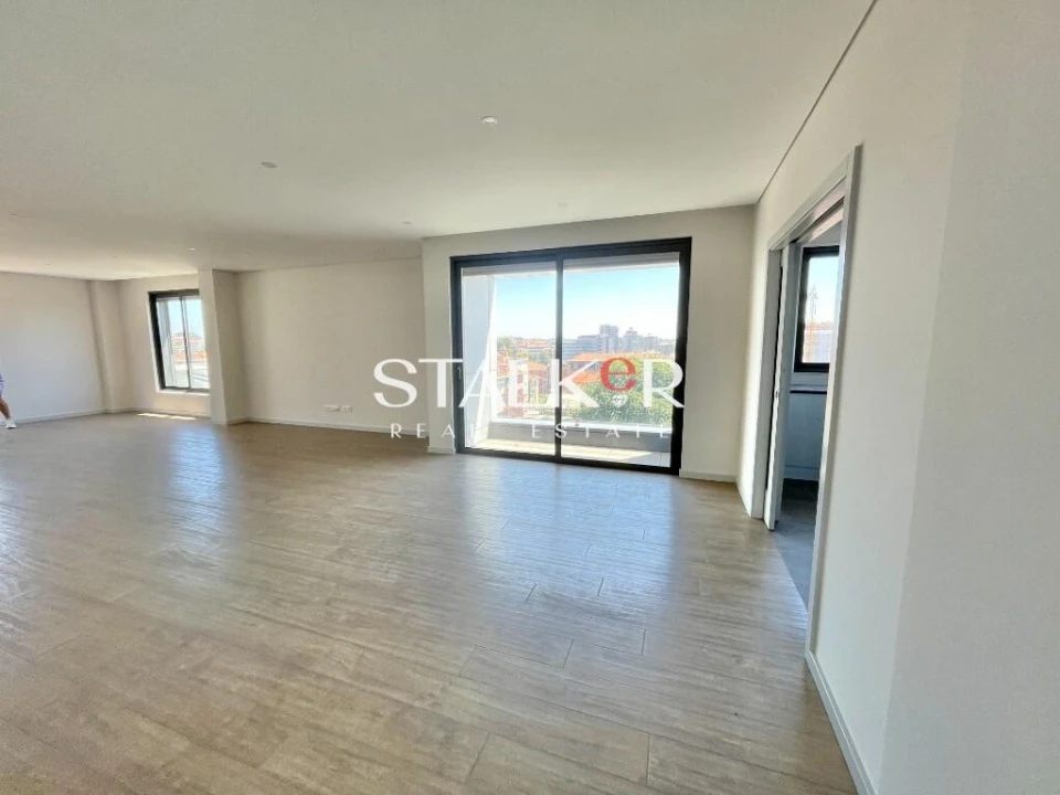 Apartamento T4 para Venda em Cedofeita, Santo Ildefonso, Sé, Miragaia, São Nicolau e Vitória Foto 14