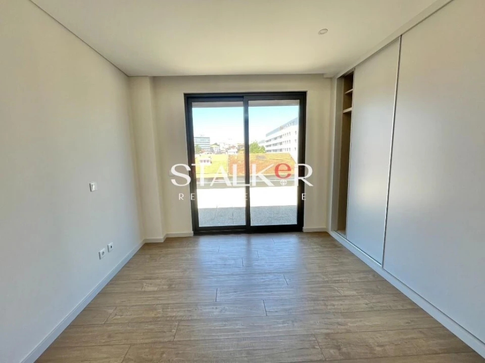 Apartamento T4 para Venda em Cedofeita, Santo Ildefonso, Sé, Miragaia, São Nicolau e Vitória Foto 12