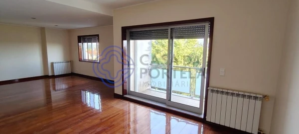 Apartamento T3 para Venda em Castêlo da Maia