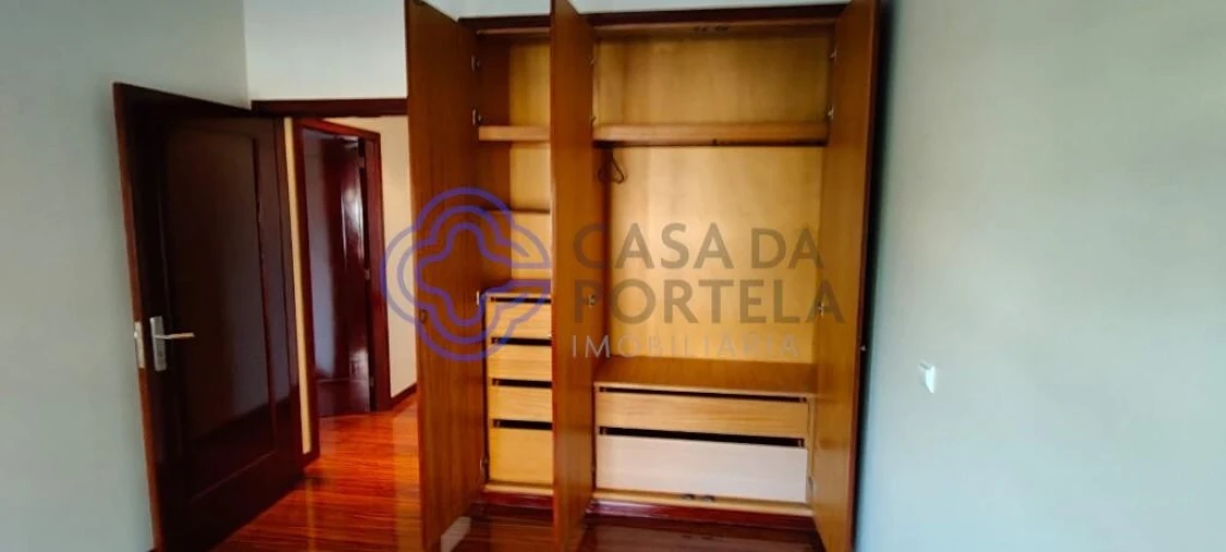 Apartamento T3 para Venda em Castêlo da Maia Foto 20