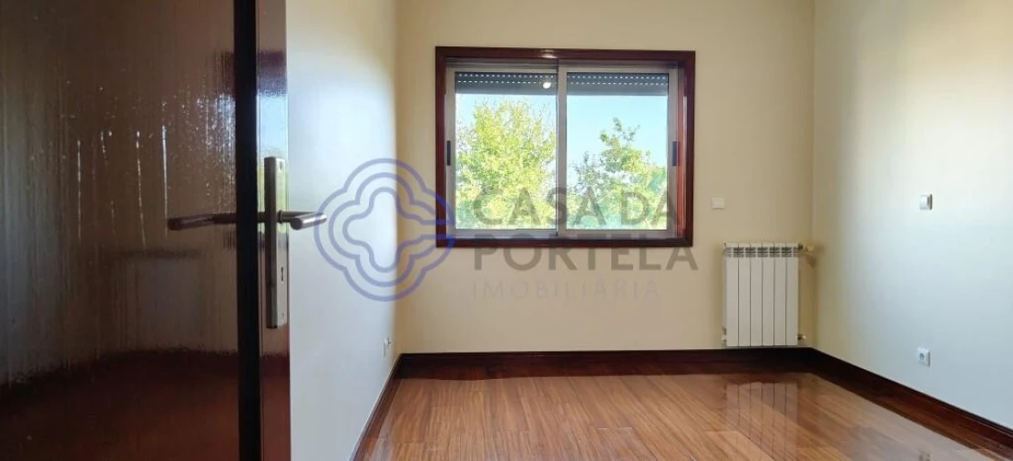 Apartamento T3 para Venda em Castêlo da Maia Foto 21
