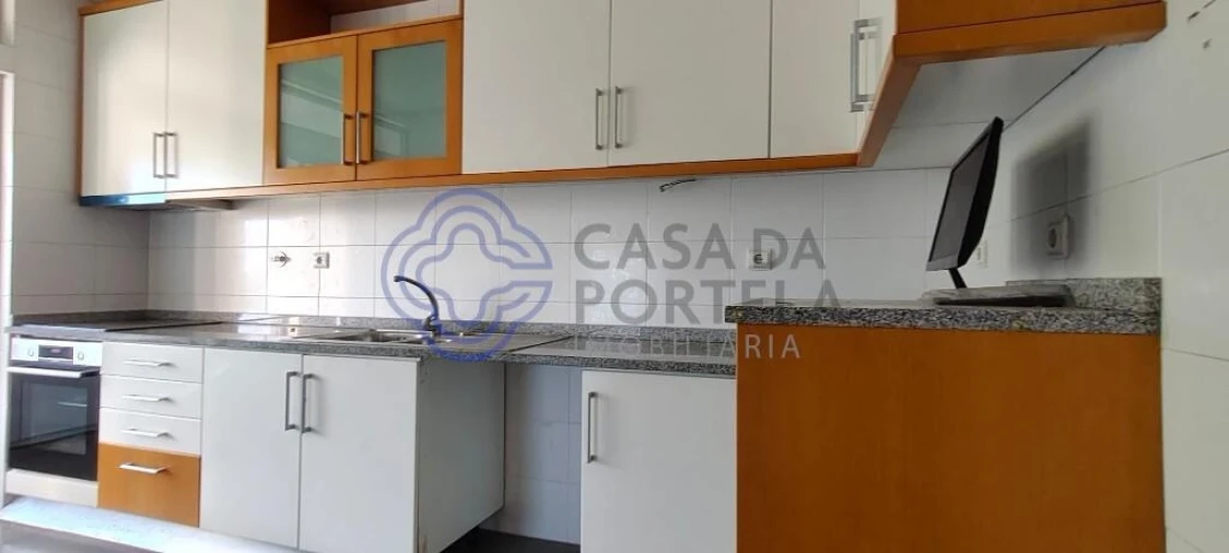 Apartamento T3 para Venda em Castêlo da Maia Foto 10