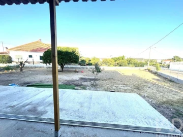Moradia T3 para Venda em Parreira e Chouto