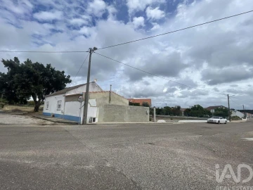 Moradia T3 para Venda em Parreira e Chouto