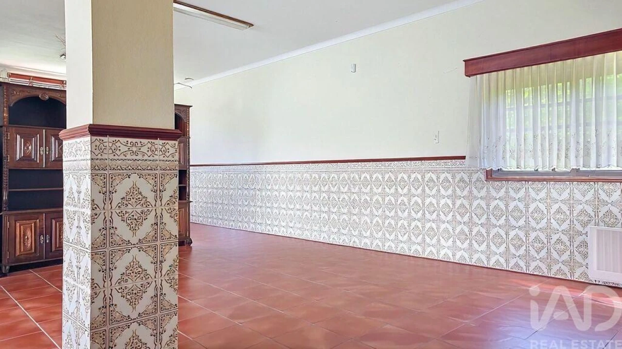 Moradia T4 para Venda em O. Azeméis, Riba-Ul, Ul, Macinhata Seixa, Madail Foto 31