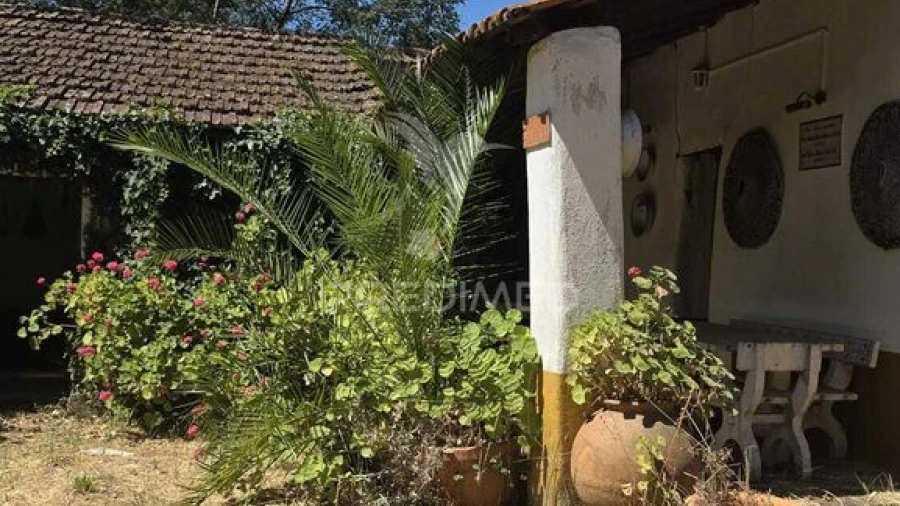 Moradia T2 para Venda em Malhou, Louriceira e Espinheiro