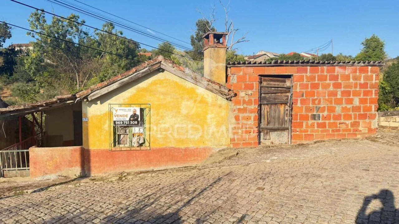 Quinta T6 para Venda em Avantos e Romeu Foto 3