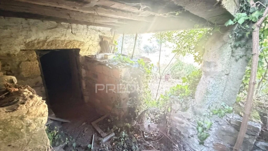 Quinta T6 para Venda em Avantos e Romeu Foto 9