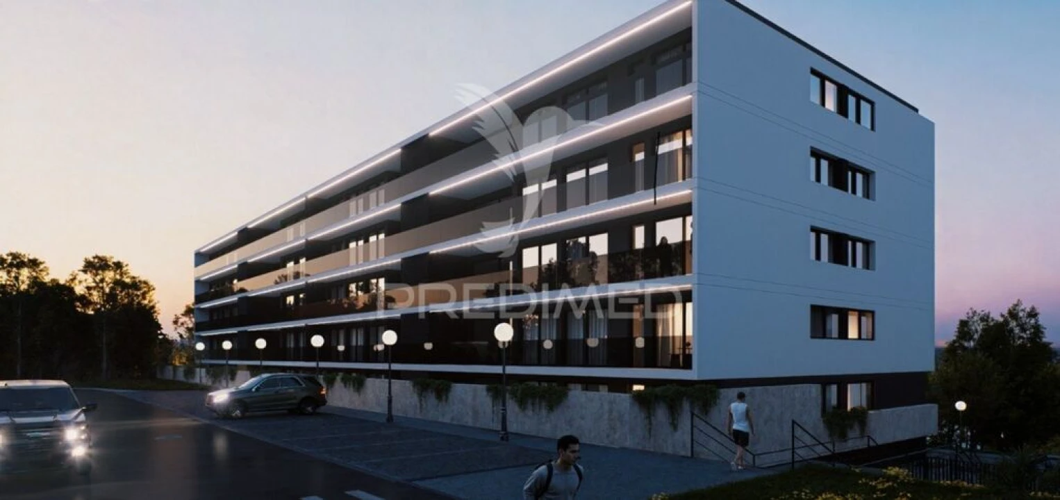 Apartamento T4 para Venda em Fânzeres e São Pedro da Cova Foto 11