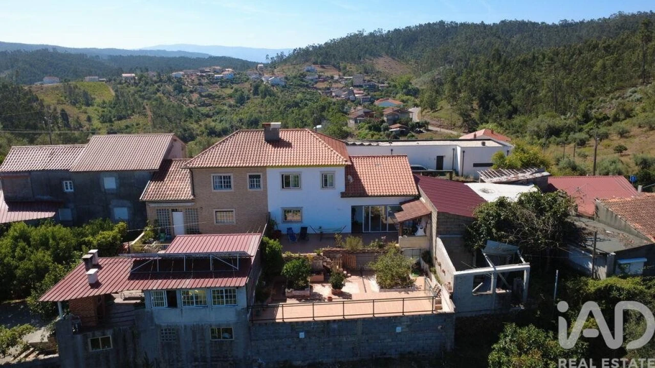 Moradia T3 para Venda em Almalagues Foto 39