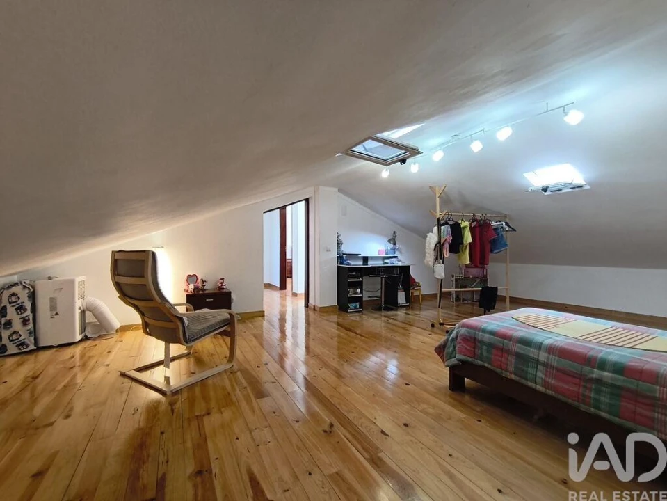 Moradia T3 para Venda em Almalagues Foto 28