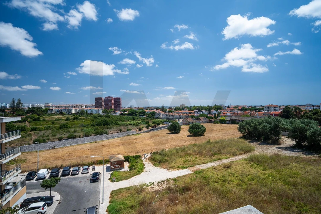 Apartamento T3 para Venda em Carcavelos e Parede Foto 26