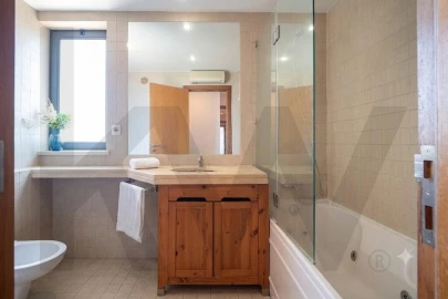 Apartamento T3 para Venda em Carcavelos e Parede