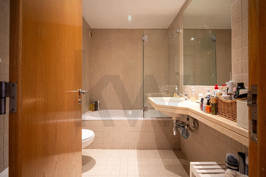 Apartamento T3 para Venda em Carcavelos e Parede Foto 8