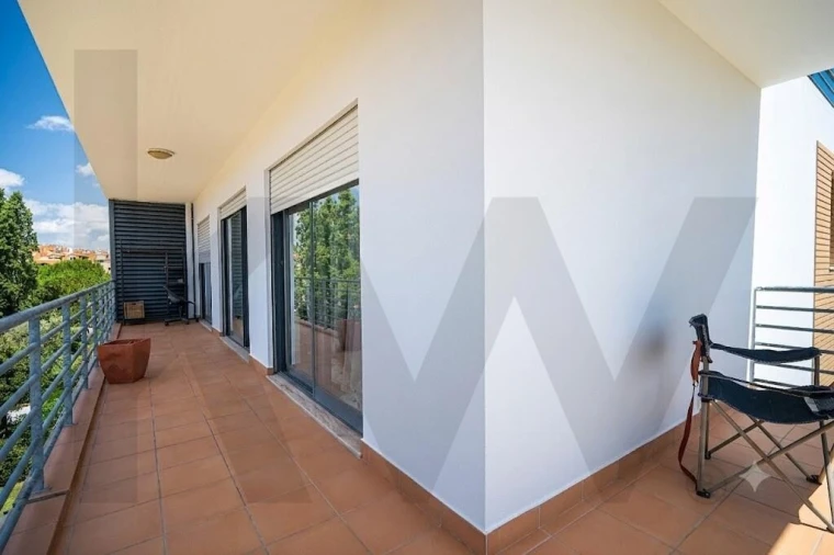 Apartamento T3 para Venda em Carcavelos e Parede Foto 19