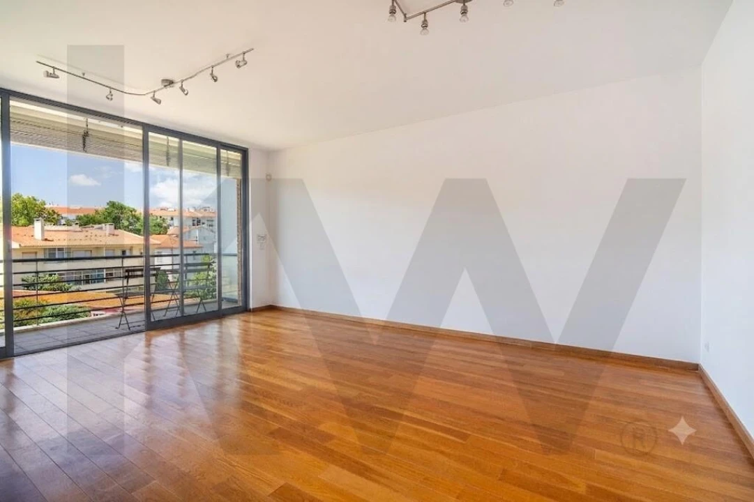 Apartamento T3 para Venda em Carcavelos e Parede Foto 2