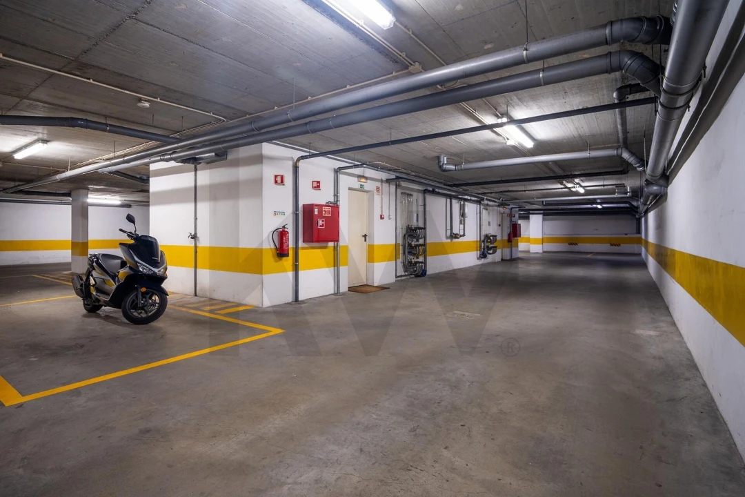 Apartamento T3 para Venda em Carcavelos e Parede Foto 25