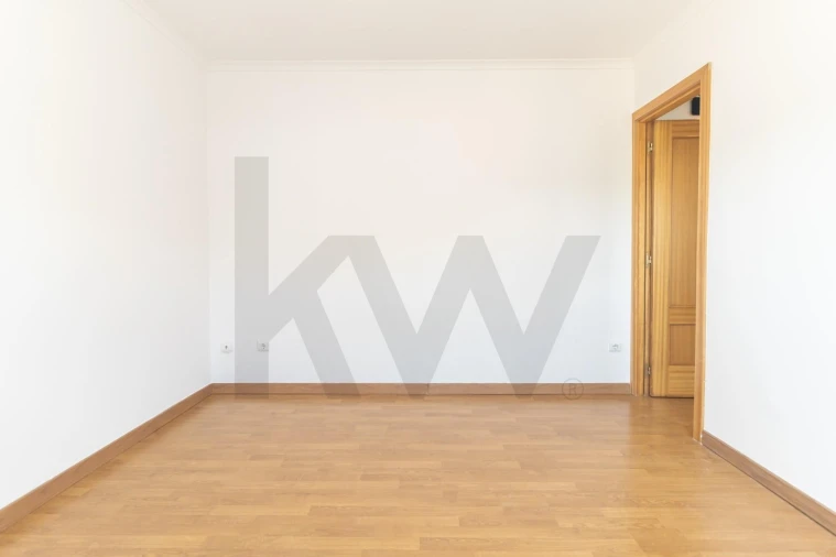 Apartamento T3 para Venda em Quinta do Anjo Foto 39