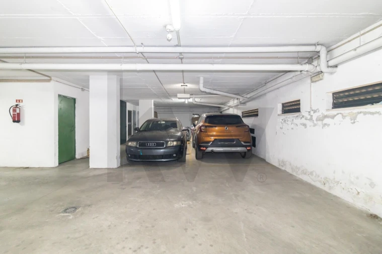 Apartamento T3 para Venda em Quinta do Anjo Foto 40