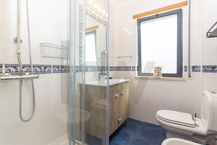 Apartamento T3 para Venda em Quinta do Anjo Foto 35