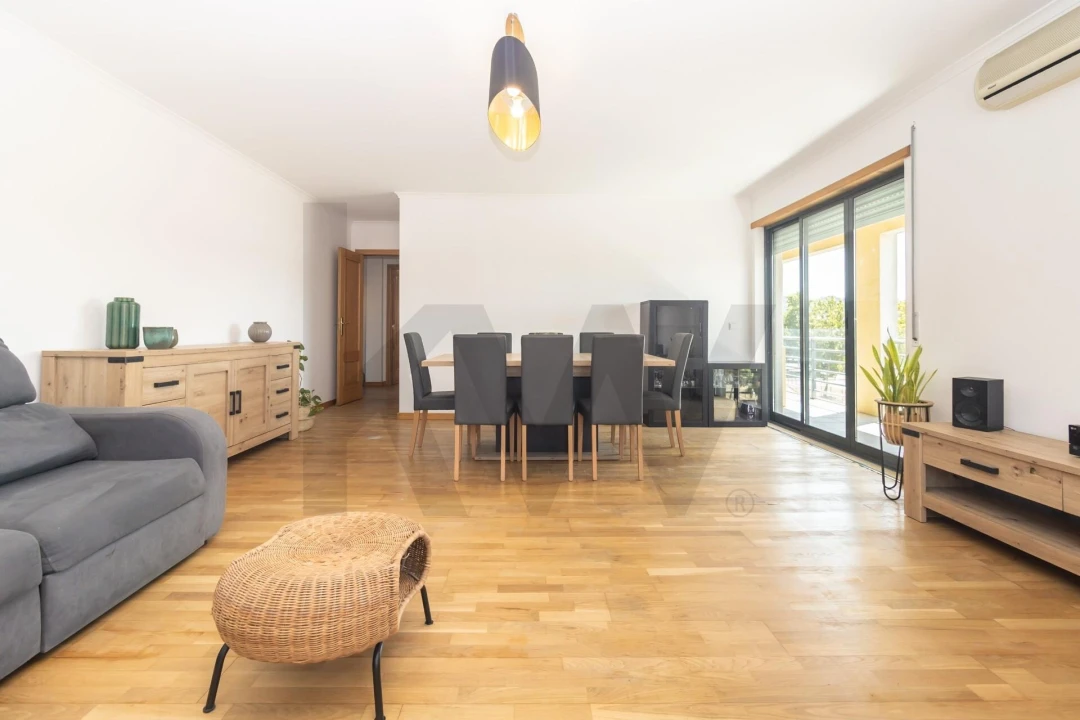 Apartamento T3 para Venda em Quinta do Anjo Foto 8