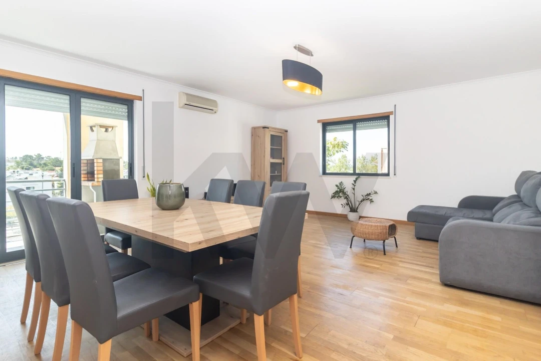 Apartamento T3 para Venda em Quinta do Anjo Foto 2