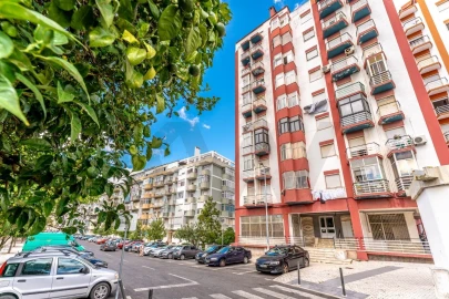 Apartamento T2 para Venda em Alfragide