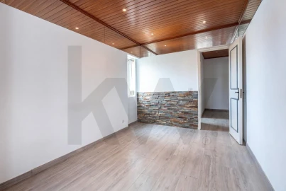Apartamento T2 para Venda em Alfragide