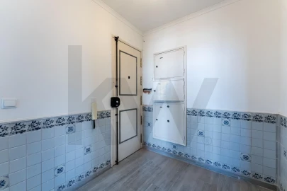 Apartamento T2 para Venda em Alfragide