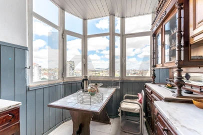 Apartamento T2 para Venda em Alfragide