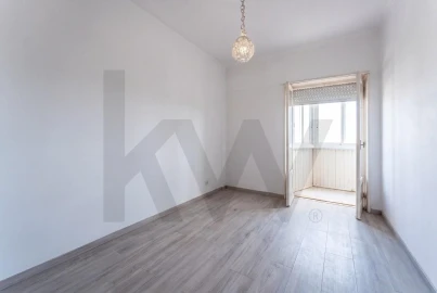Apartamento T2 para Venda em Alfragide