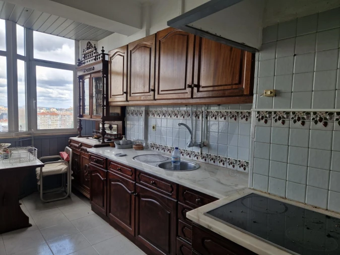 Apartamento T2 para Venda em Alfragide Foto 11