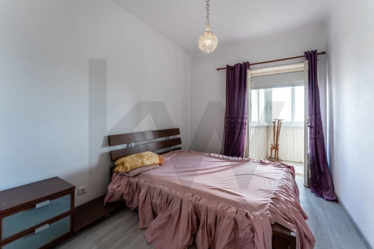 Apartamento T2 para Venda em Alfragide Foto 13
