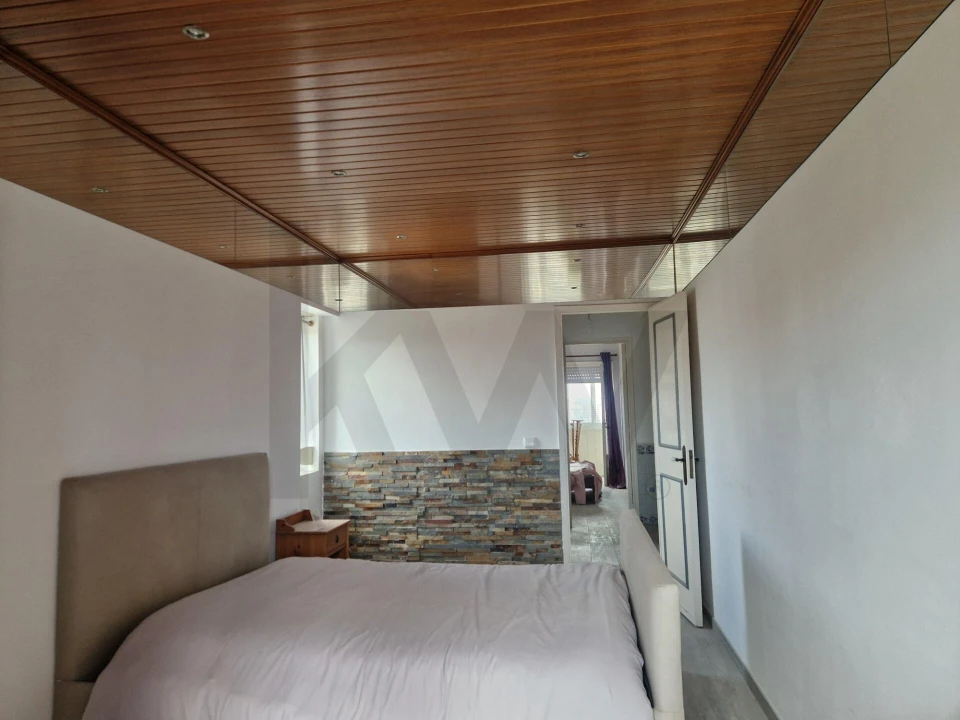Apartamento T2 para Venda em Alfragide Foto 2
